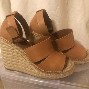 Cognac Wedges